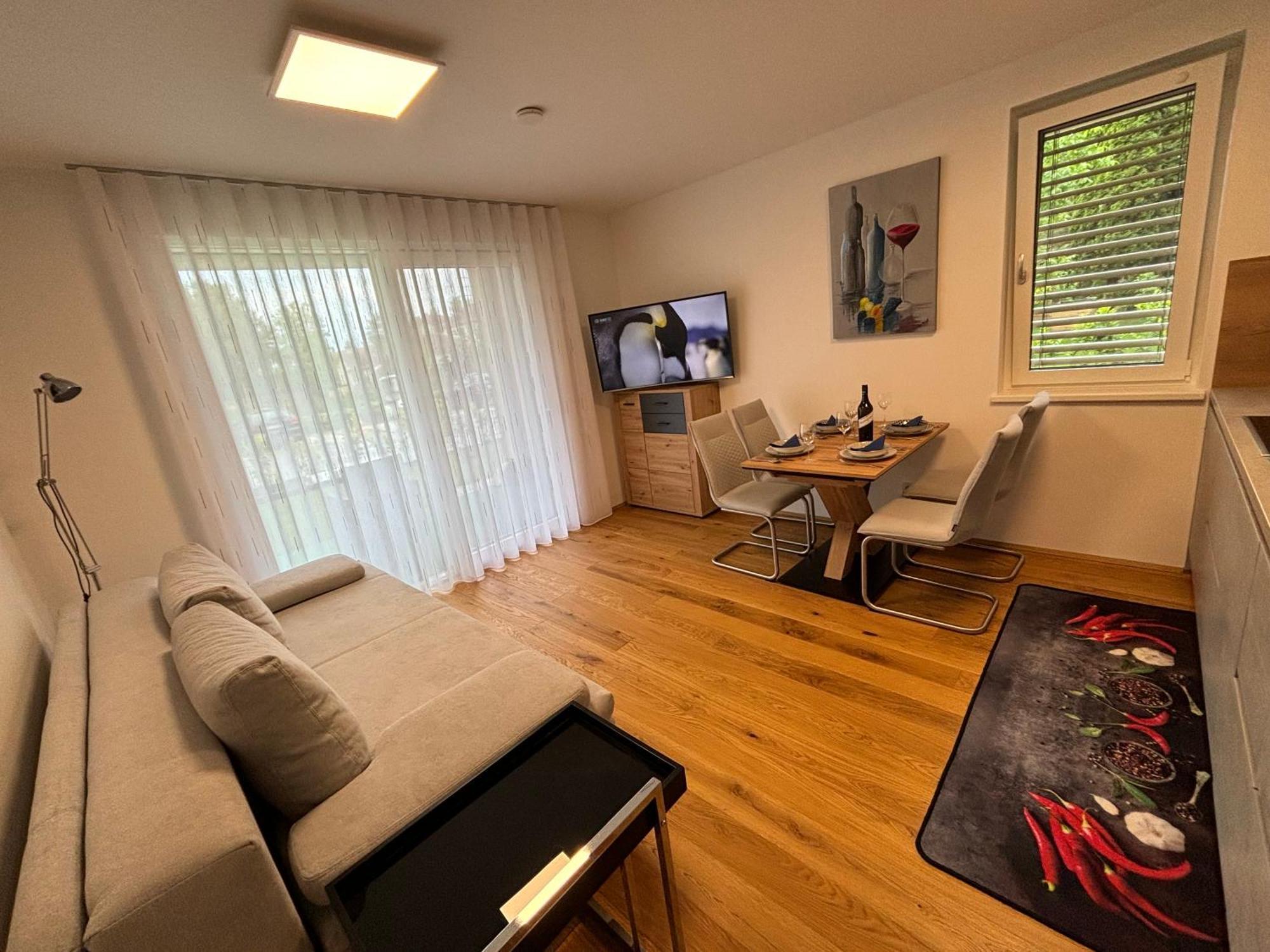 Josi Thaller Ferienapartment In Apartment Fuerstenfeld